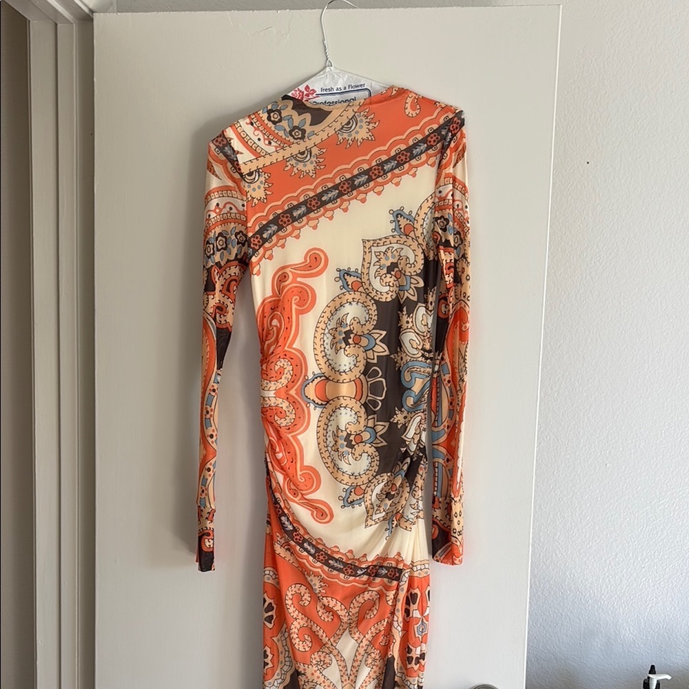 Elegant Paisley Print Dress in Orange and Cream